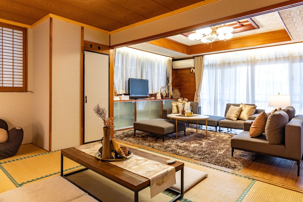 NAHA HOUSE 那覇
