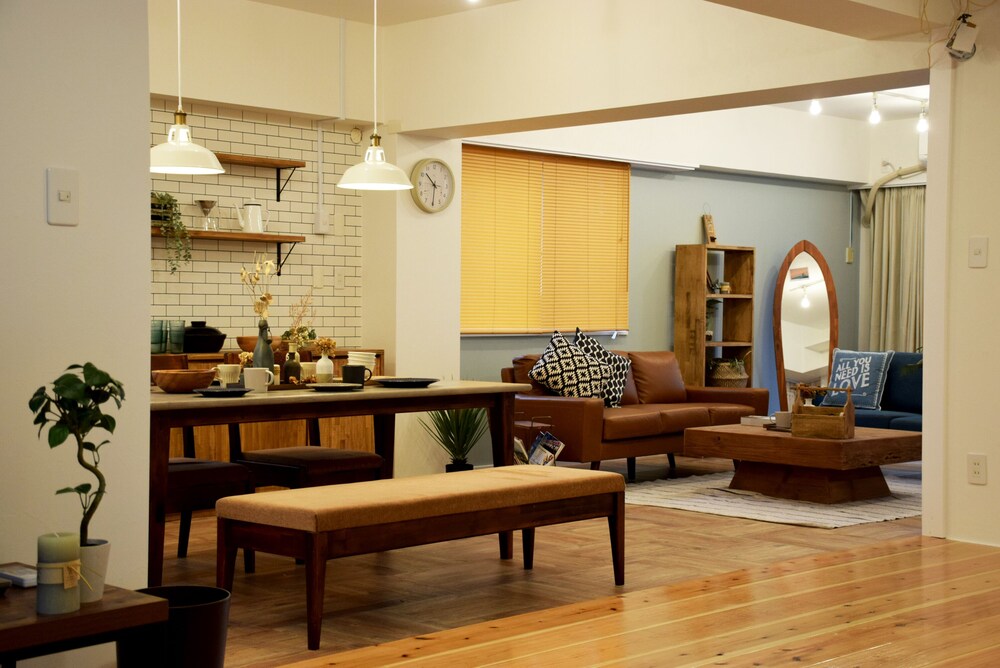OEUVRE AROMA KUMOJI HOUSE 那覇