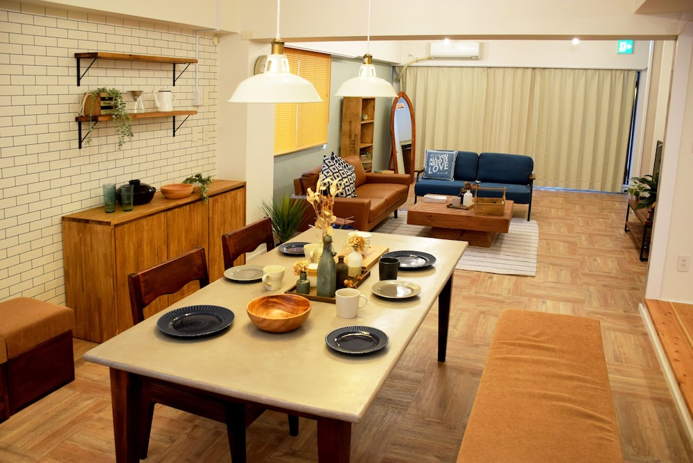 OEUVRE AROMA KUMOJI HOUSE 那覇