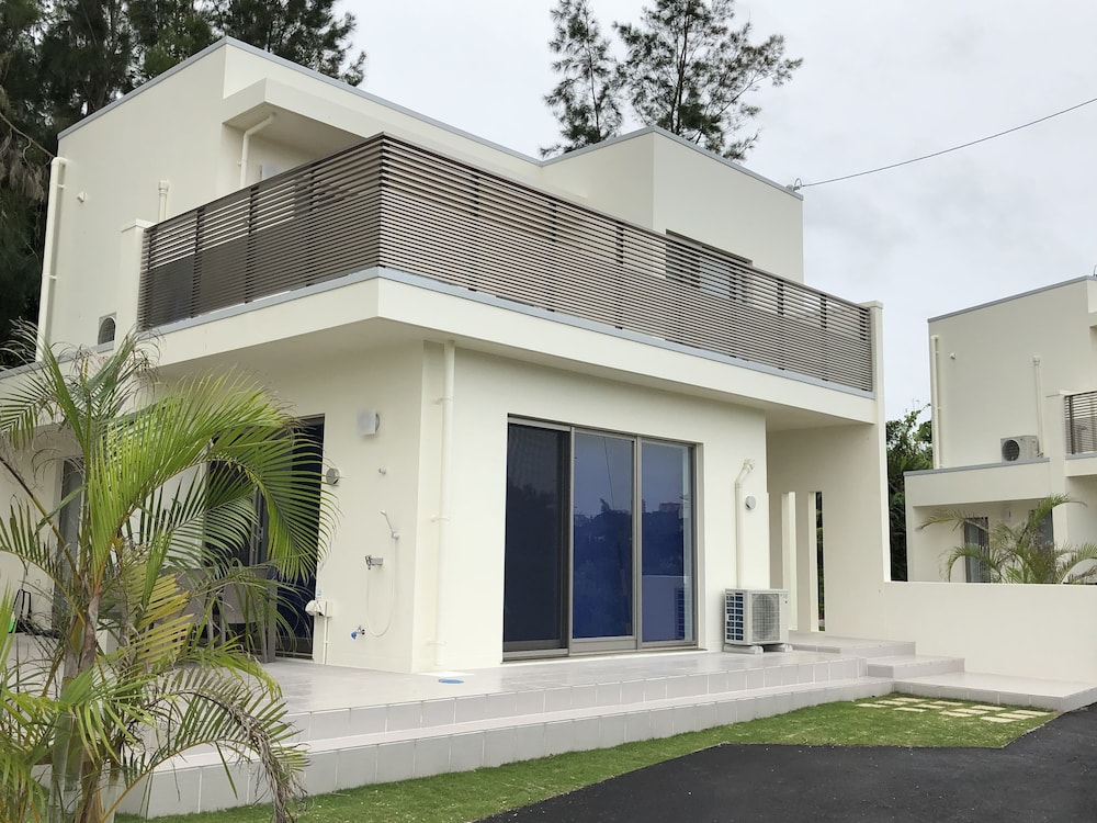 Y’S CASA 那覇