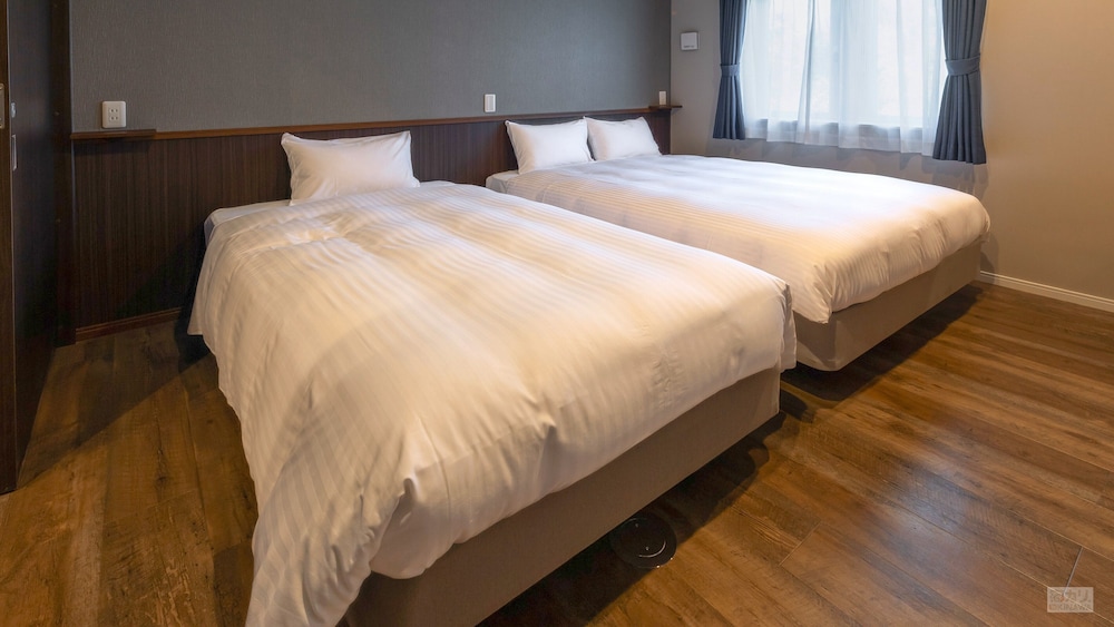 AHMAN INN アイランド やがじ 那覇