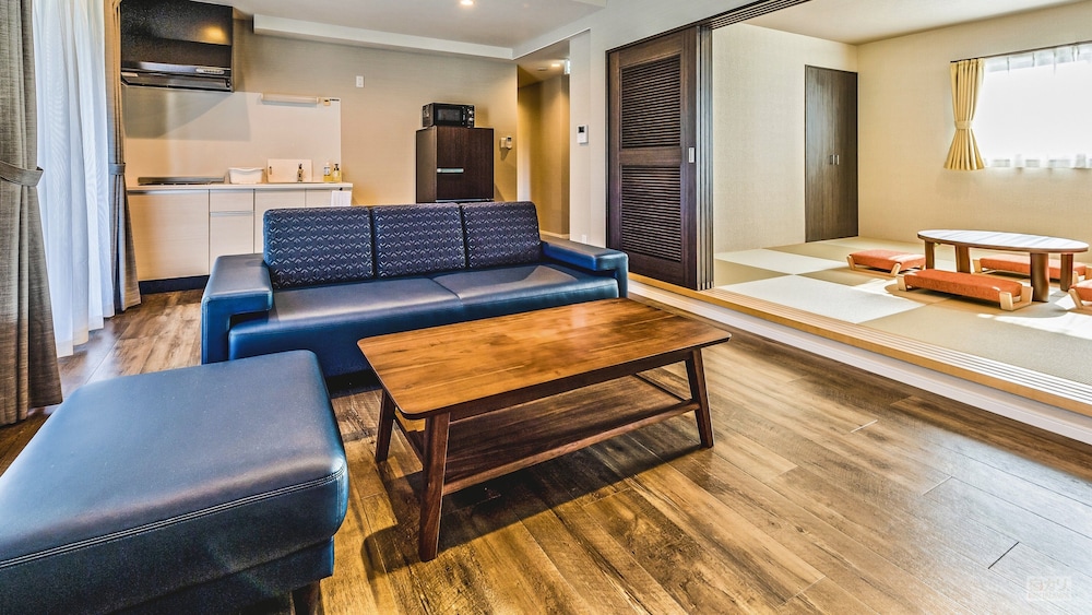 AHMAN INN ISLAND YAGAJI 那覇