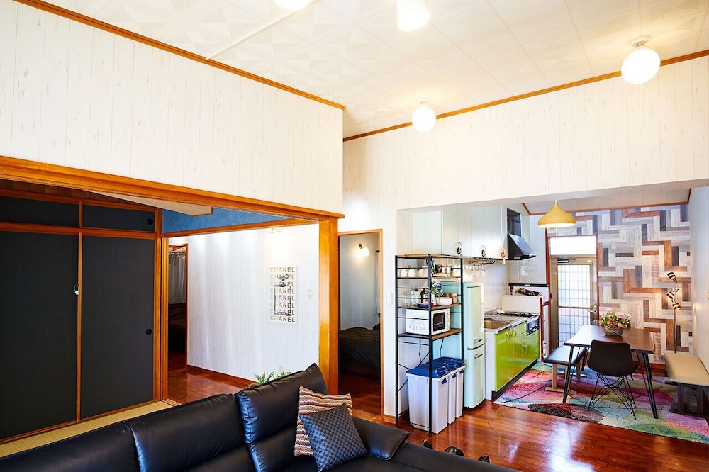 TERRACE HOUSE TSUBOKAWA 那覇