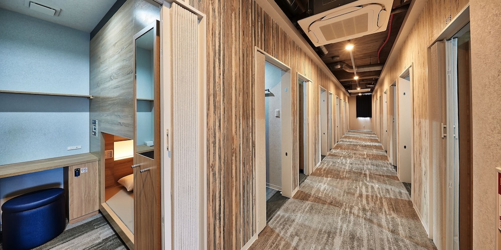 キャビン & ホテル リタイム 那覇