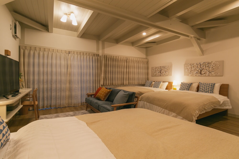 VILLA TOMA EAST 那覇