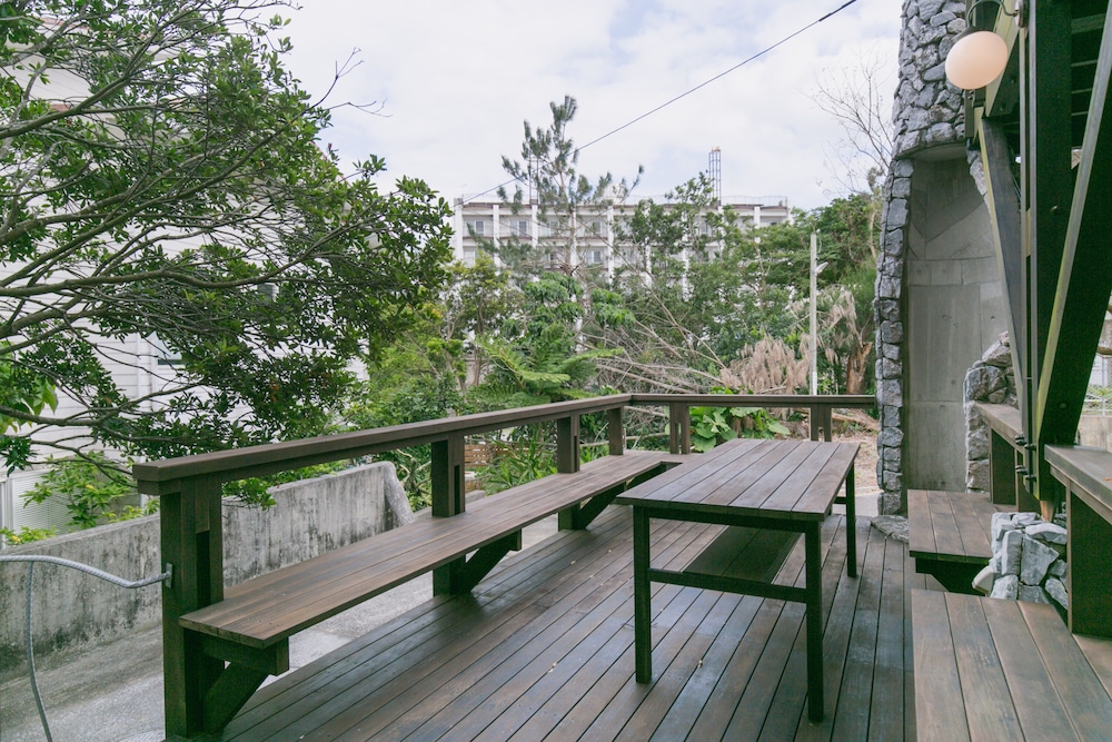 VILLA TOMA EAST 那覇