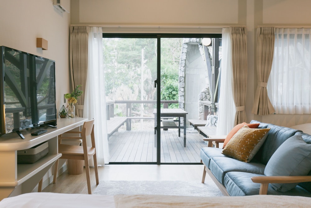VILLA TOMA EAST 那覇