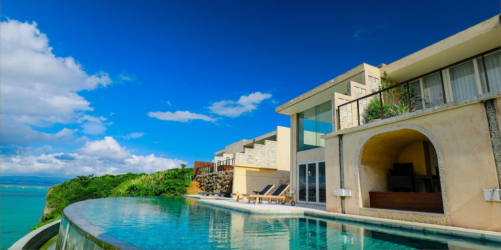 KAYATSUMA OKINAWA HOTEL & RESORT 那覇