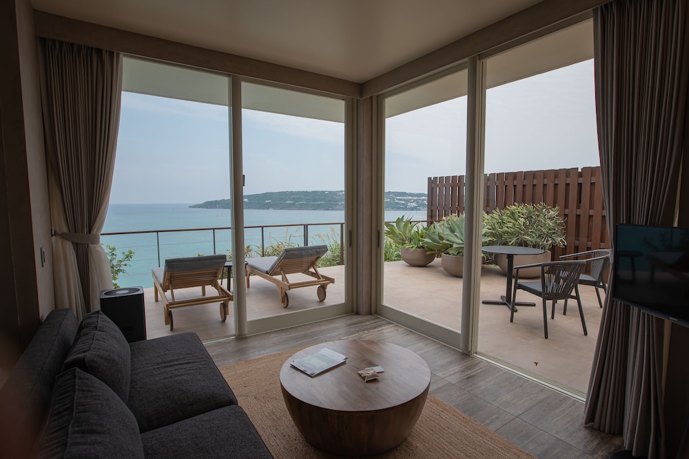 KAYATSUMA OKINAWA HOTEL & RESORT 那覇