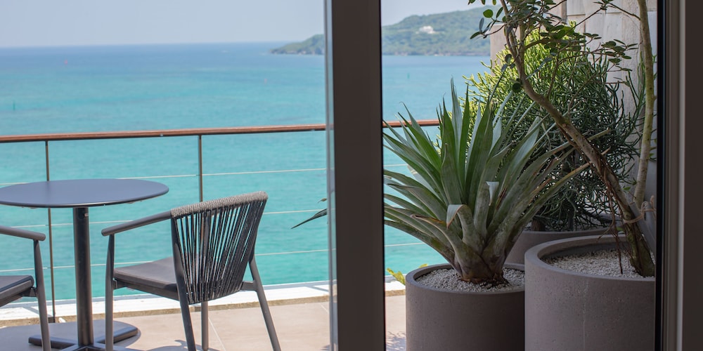KAYATSUMA OKINAWA HOTEL & RESORT 那覇