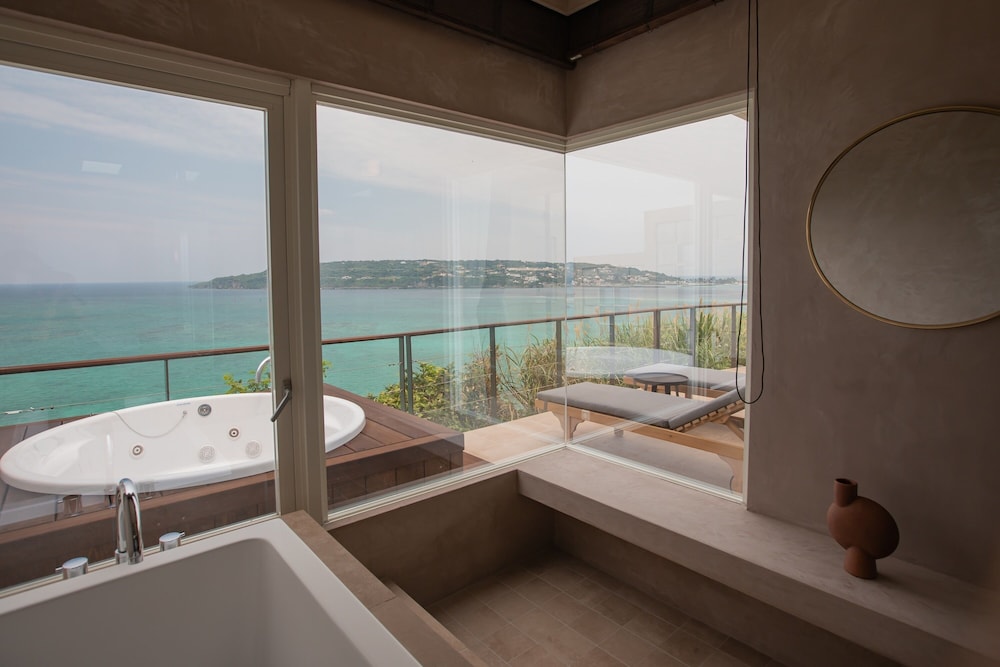 KAYATSUMA OKINAWA HOTEL & RESORT 那覇