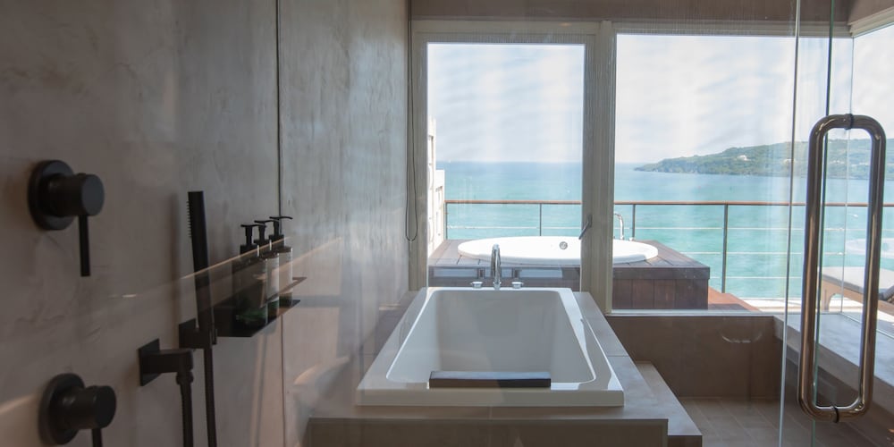 KAYATSUMA OKINAWA HOTEL & RESORT 那覇