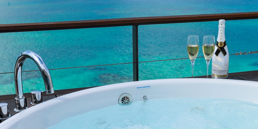 KAYATSUMA OKINAWA HOTEL & RESORT 那覇