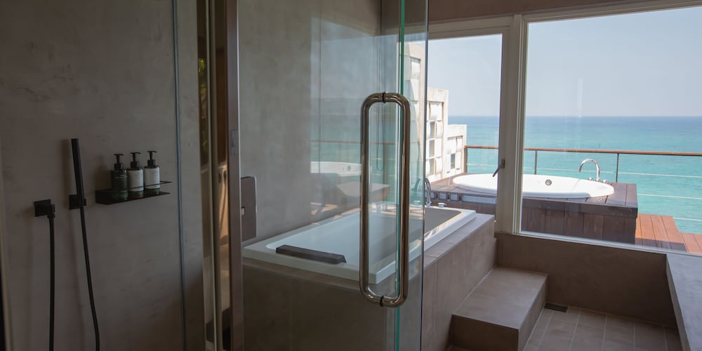 KAYATSUMA OKINAWA HOTEL & RESORT 那覇