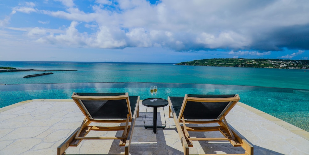 KAYATSUMA OKINAWA HOTEL & RESORT 那覇