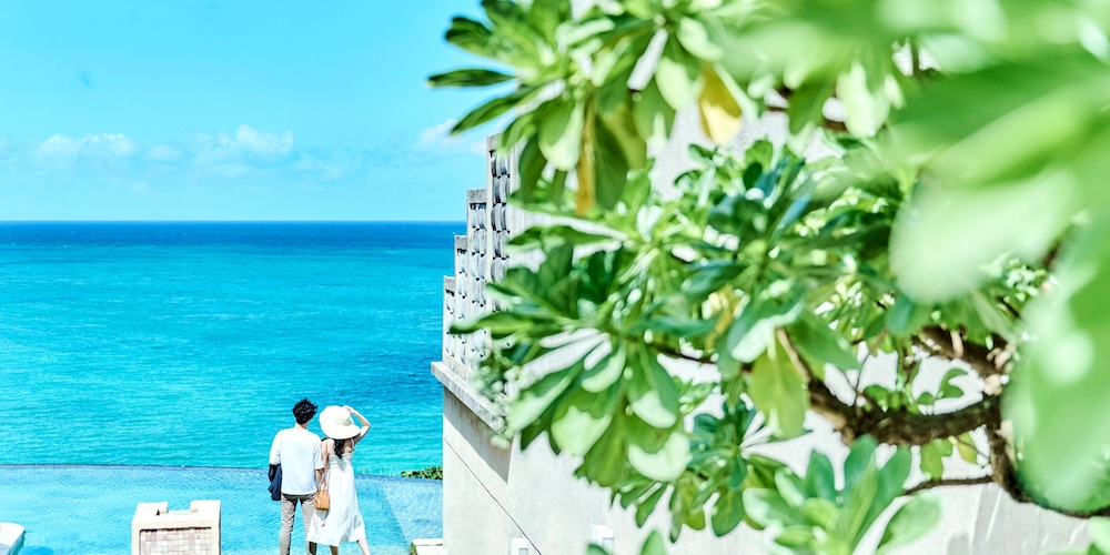 KAYATSUMA OKINAWA HOTEL & RESORT 那覇
