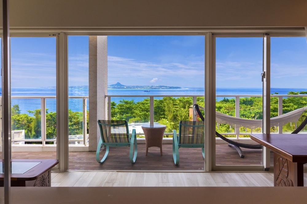 THE OCEAN VIEW CONDOMINIUM MOTOBU 那覇