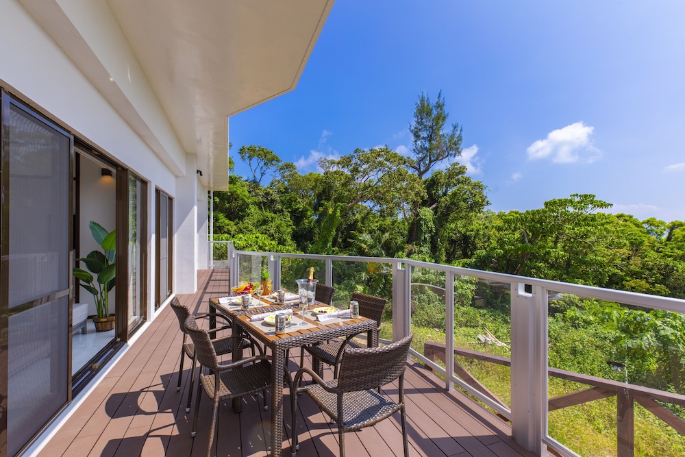 KOURI OCEAN MOON COTTAGE 那覇