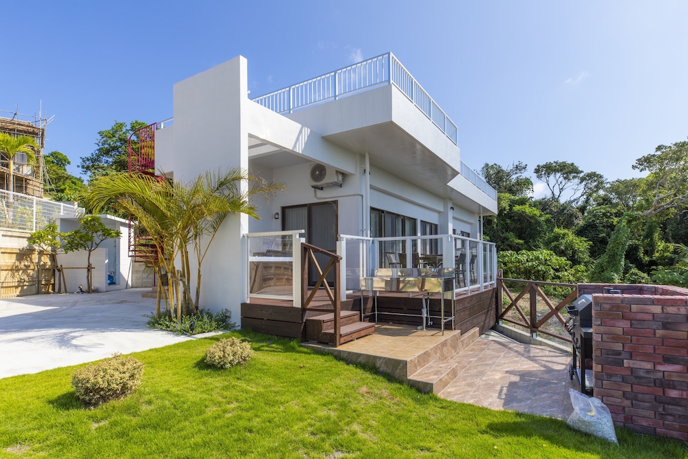 KOURI OCEAN MOON COTTAGE 那覇