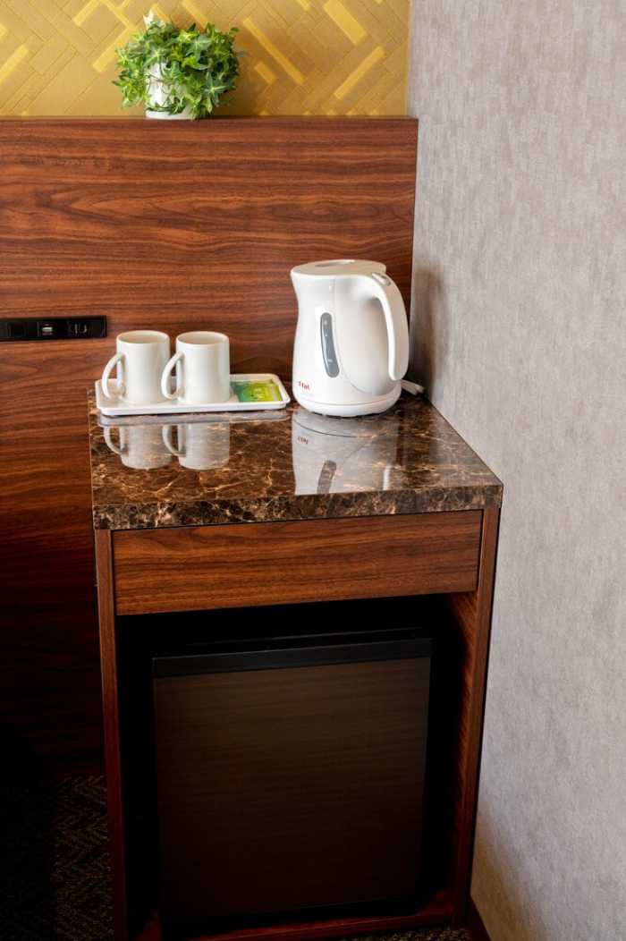 NAHA CRYSTAL HOTEL 那覇