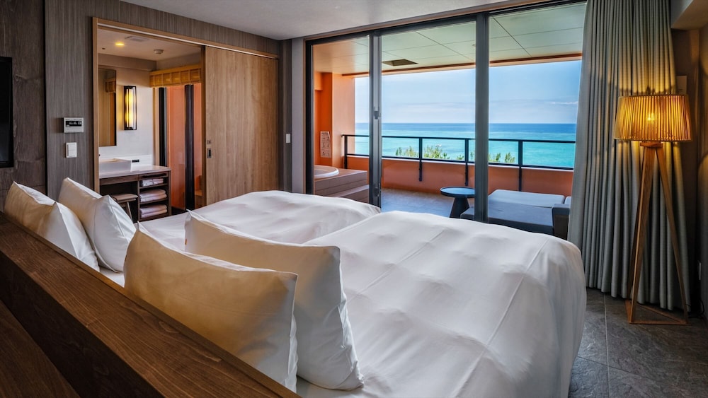 AQUASENSE HOTEL & RESORT 那覇
