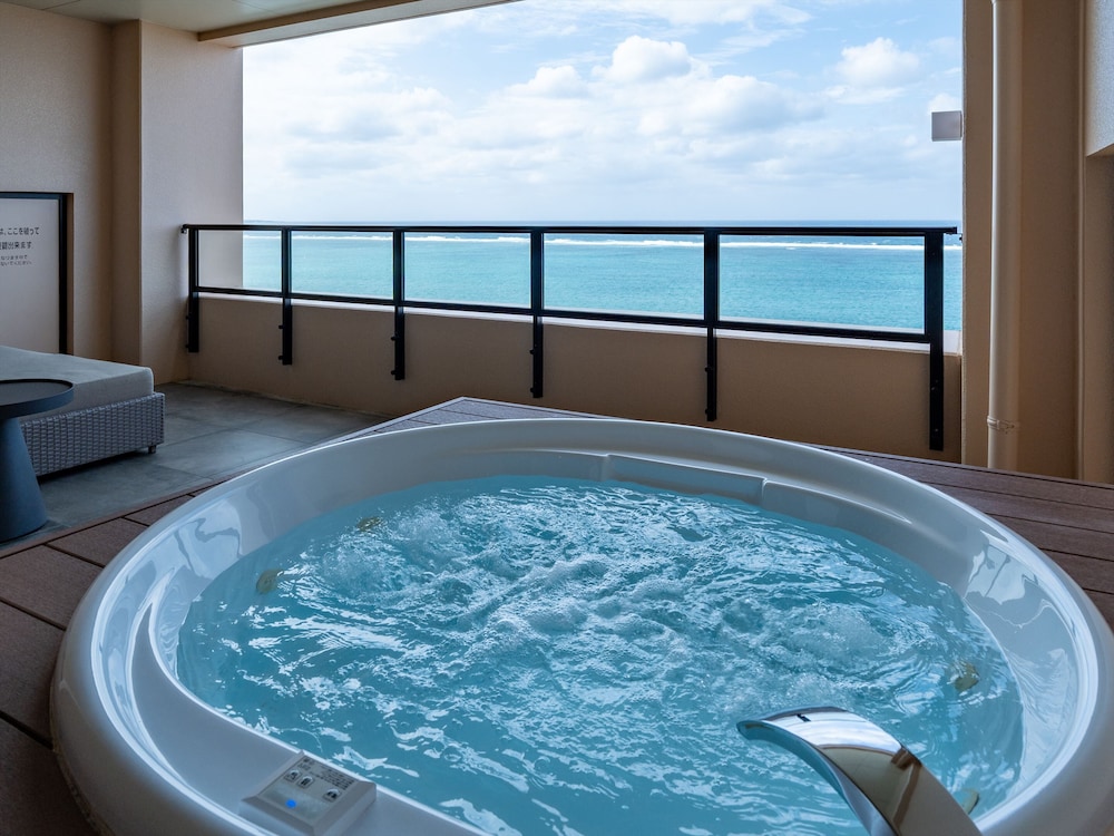 AQUASENSE HOTEL & RESORT 那覇