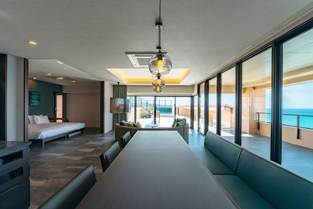 AQUASENSE HOTEL & RESORT 那覇