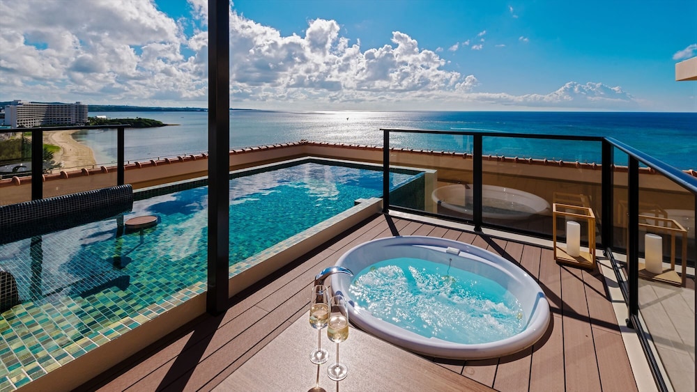 AQUASENSE HOTEL & RESORT 那覇