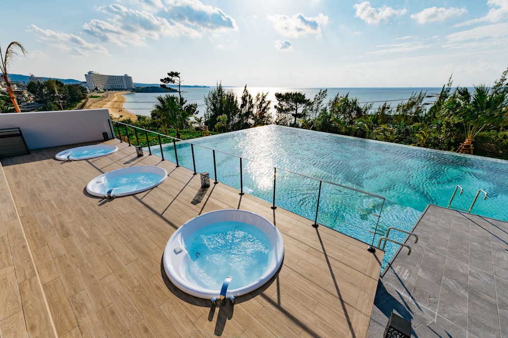 AQUASENSE HOTEL & RESORT 那覇