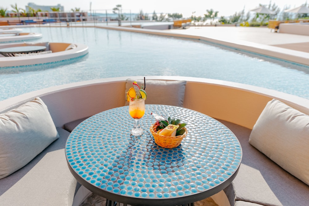 AQUASENSE HOTEL & RESORT 那覇