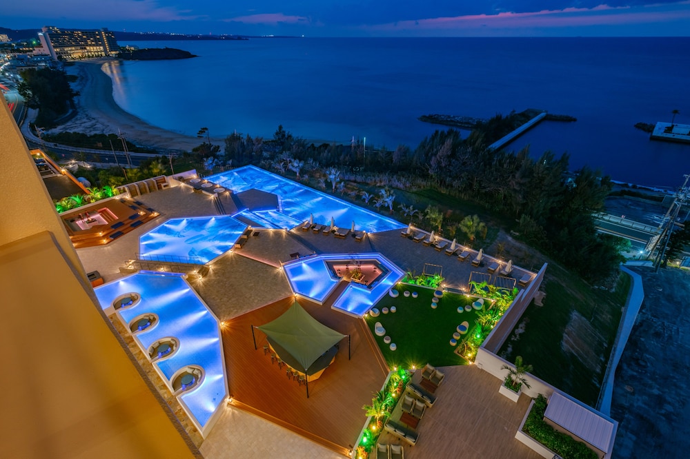 AQUASENSE HOTEL & RESORT 那覇