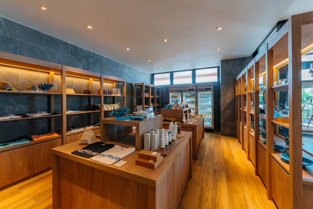 AQUASENSE HOTEL & RESORT 那覇