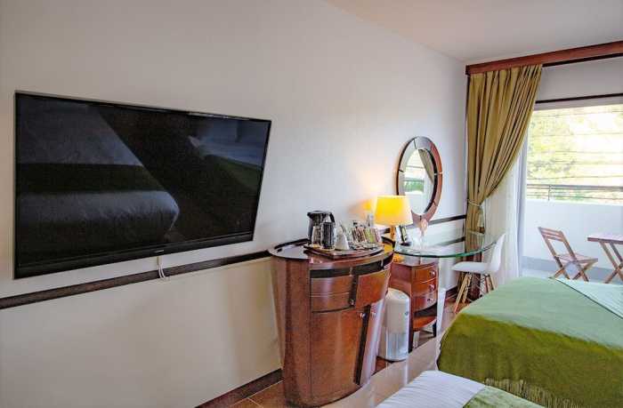 DOT HOTEL YANBARU 那覇