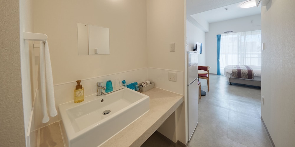 BIBI HOTEL NAHA KUME 那覇