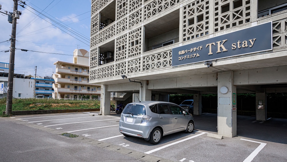 名護パークサイドコンドミニアム TK ステイ 那覇