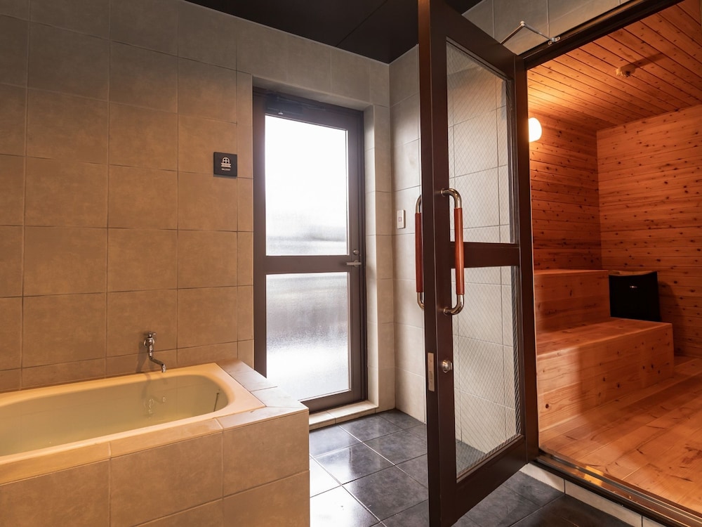 CABIN&HOTEL CONSTANT NAHA 那覇