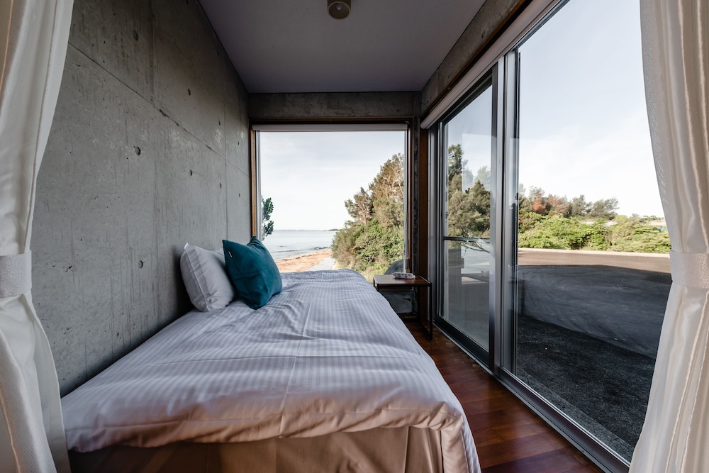 PINE HOUSE IN GINOZA 那覇