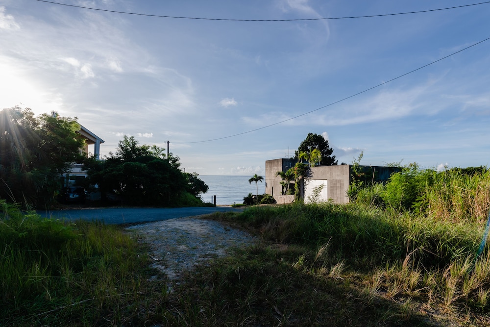 PINE HOUSE IN GINOZA 那覇