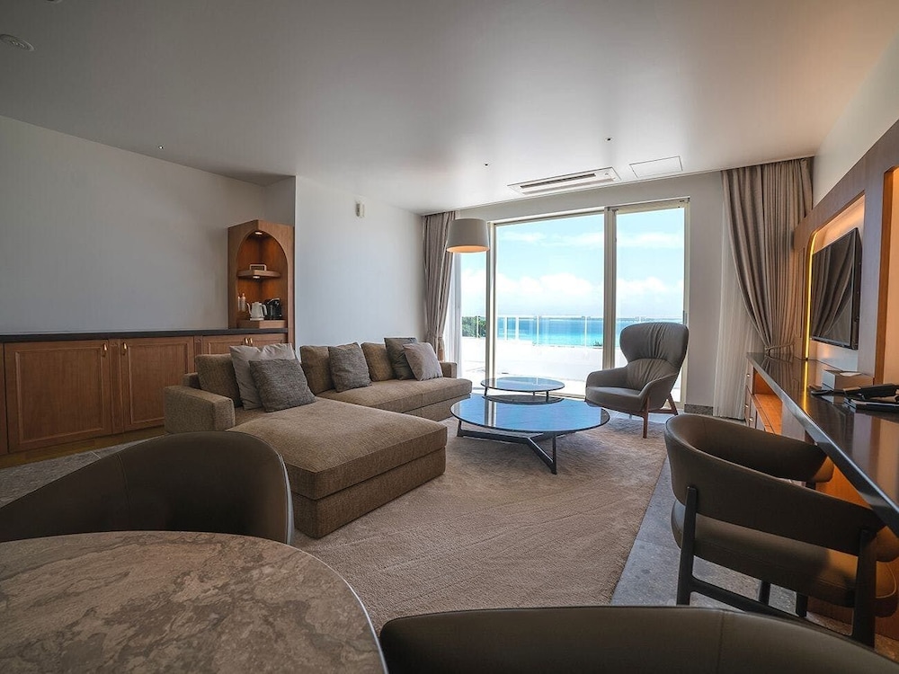 サントリーニ　HOTEL&VILLAS　宮古島 那覇