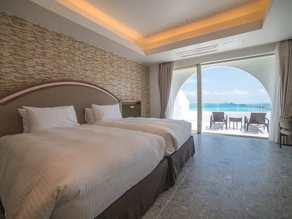 サントリーニ　HOTEL&VILLAS　宮古島 那覇