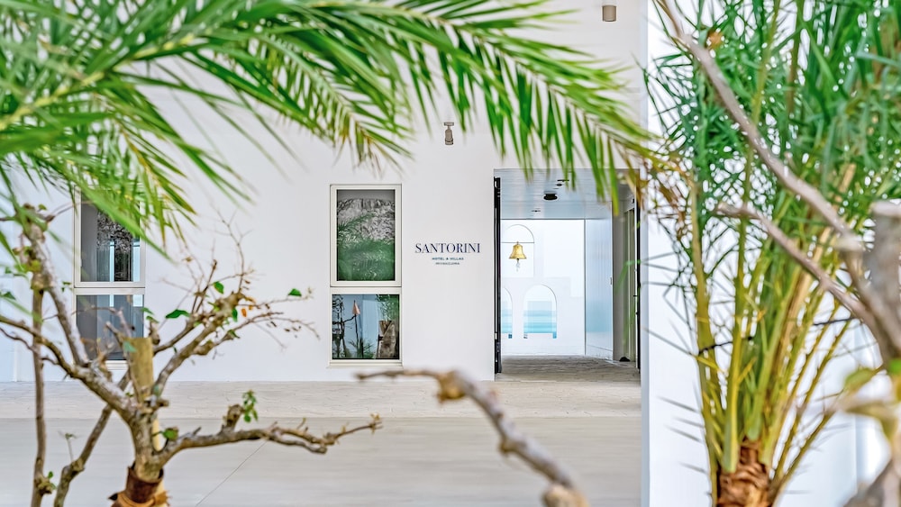 サントリーニ　HOTEL&VILLAS　宮古島 那覇