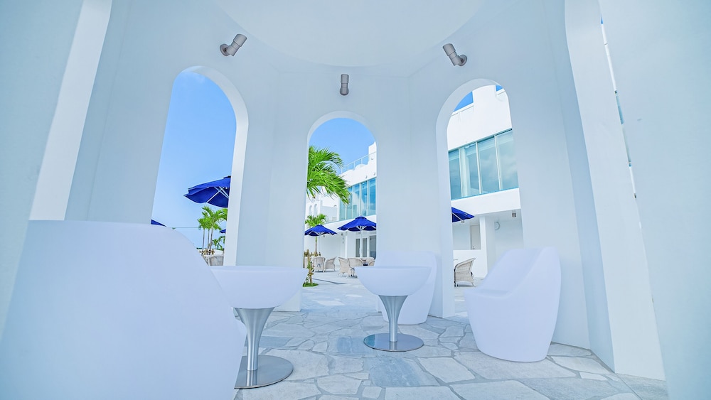 サントリーニ　HOTEL&VILLAS　宮古島 那覇