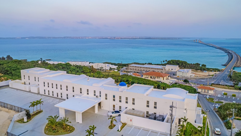 サントリーニ　HOTEL&VILLAS　宮古島 那覇