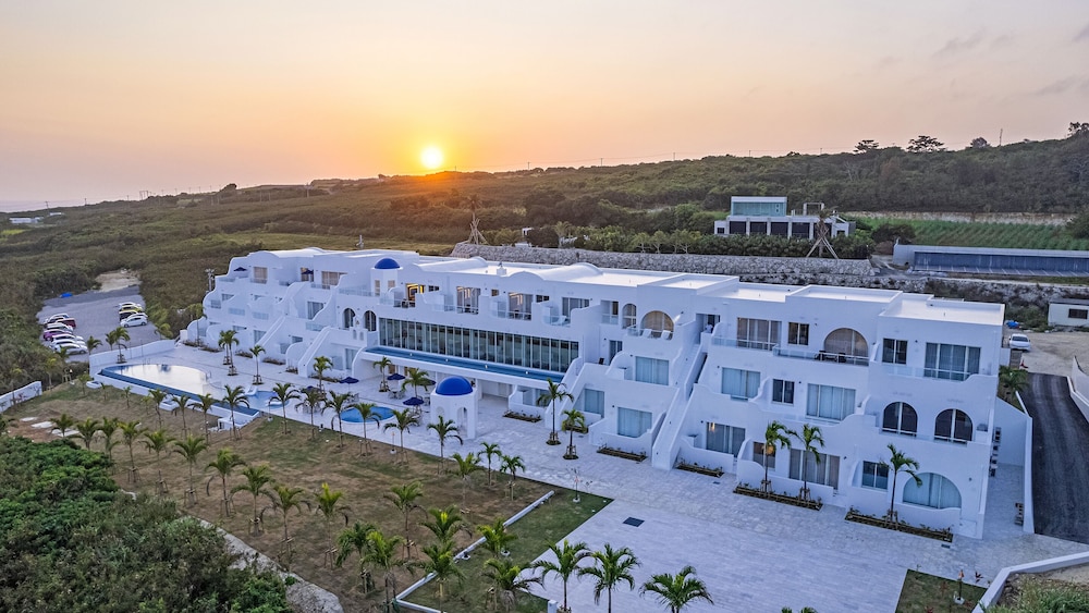 サントリーニ　HOTEL&VILLAS　宮古島 那覇