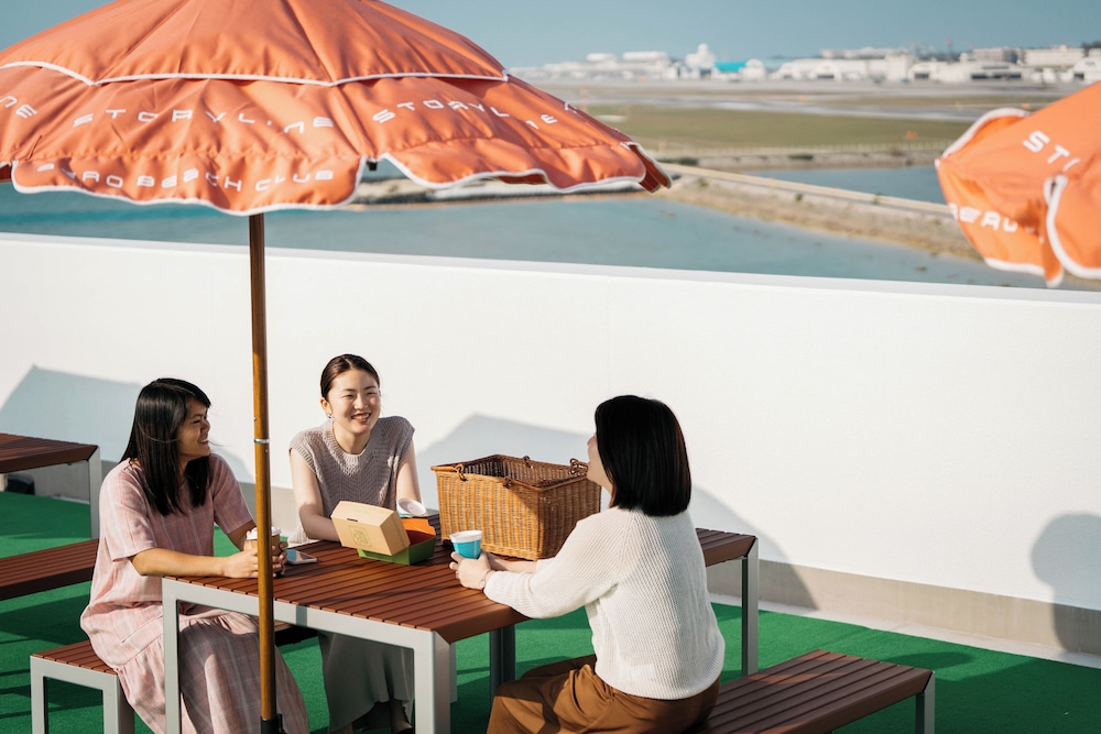 STORYLINE 瀬長島 那覇