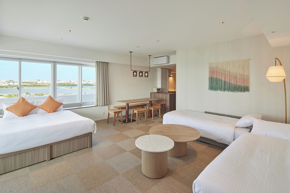 STORYLINE 瀬長島 那覇