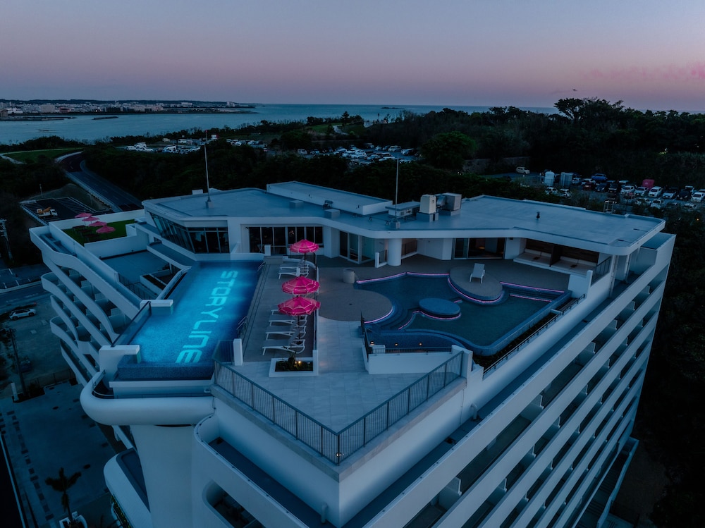 STORYLINE 瀬長島 那覇