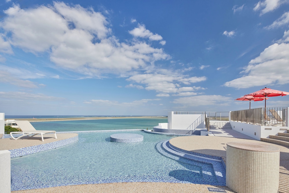 STORYLINE 瀬長島 那覇