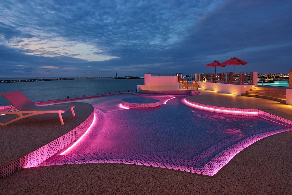 STORYLINE 瀬長島 那覇