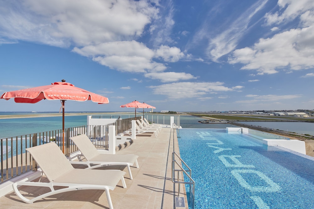 STORYLINE 瀬長島 那覇